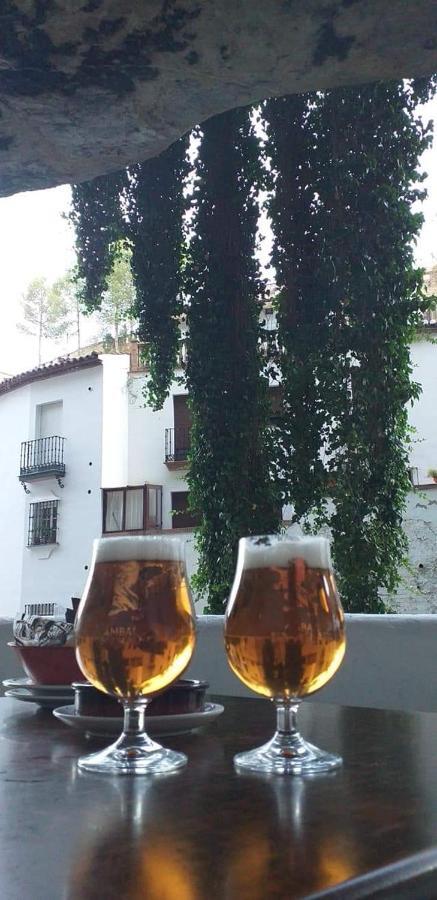 La Casa Del Rio Apartment Setenil De Las Bodegas Bagian luar foto
