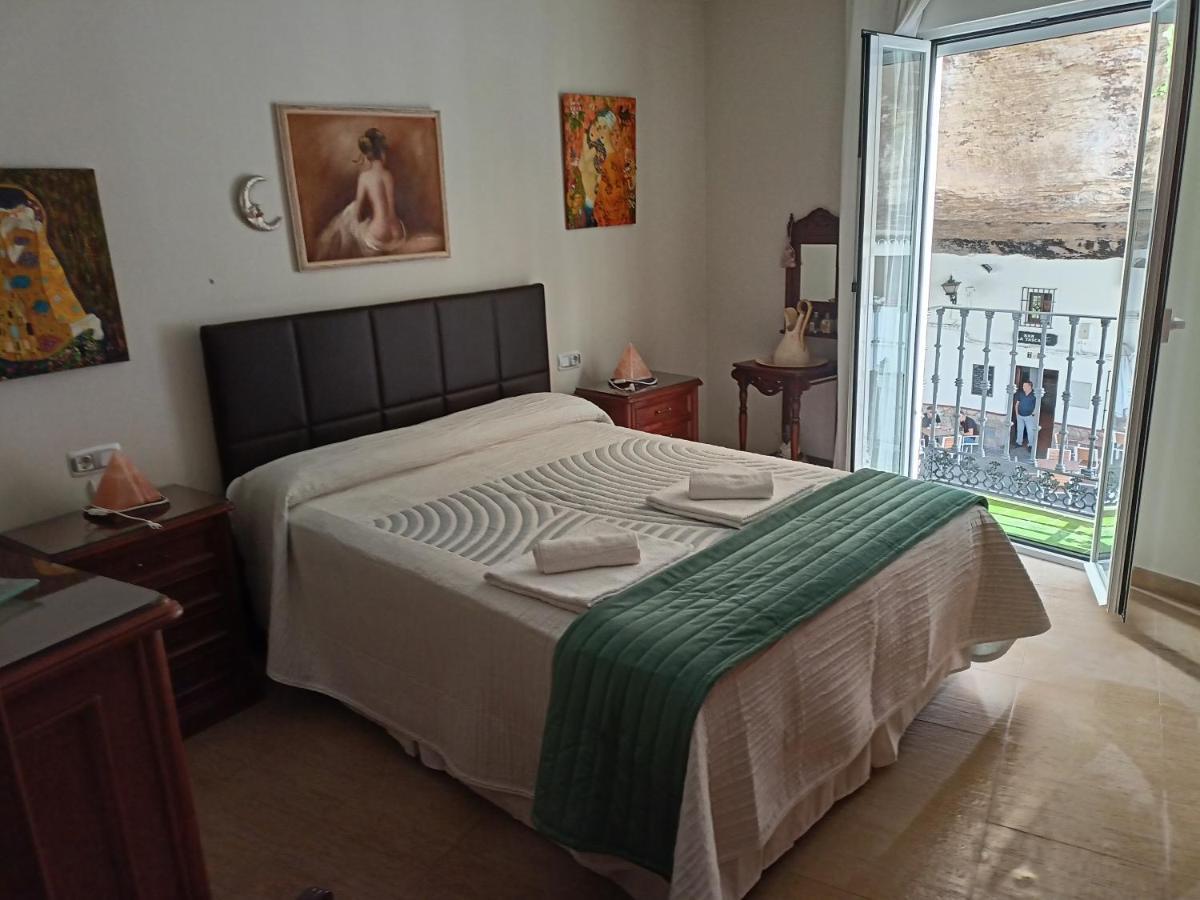 La Casa Del Rio Apartment Setenil De Las Bodegas Bagian luar foto