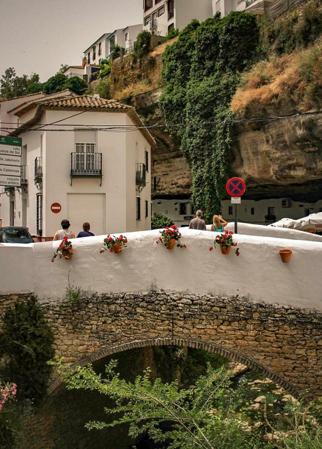 La Casa Del Rio Apartment Setenil De Las Bodegas Bagian luar foto
